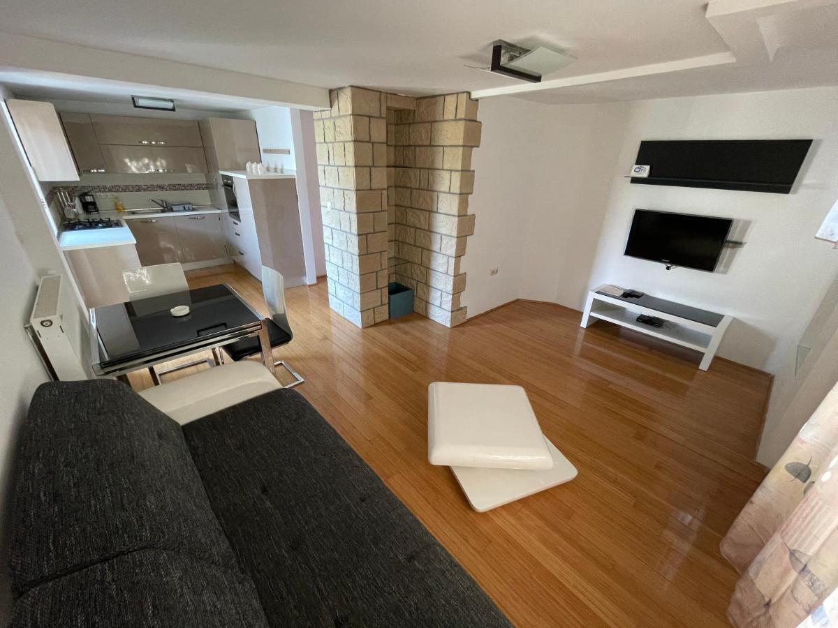 Apartment Victoria Stara Baska Exterior photo