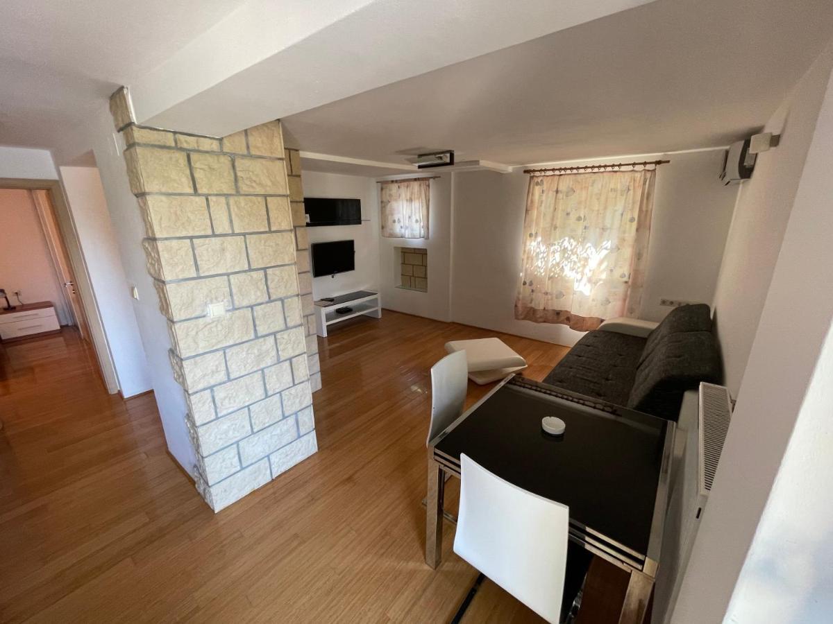 Apartment Victoria Stara Baska Exterior photo